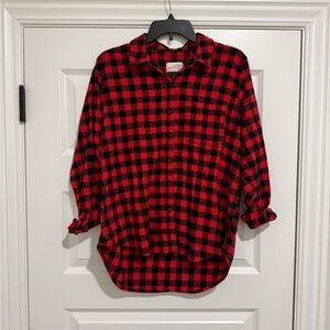 Universal Thread Red and Black Buffalo Plaid Relaxed Fit Shirt